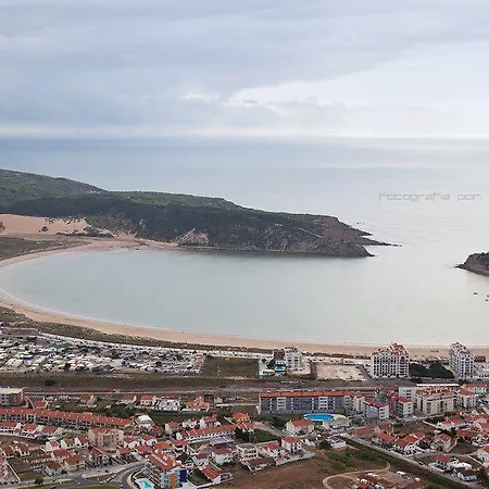 Апартаменты Perola Do Oeste - 3Min Da Praia Сан-Мартинью-ду-Порту